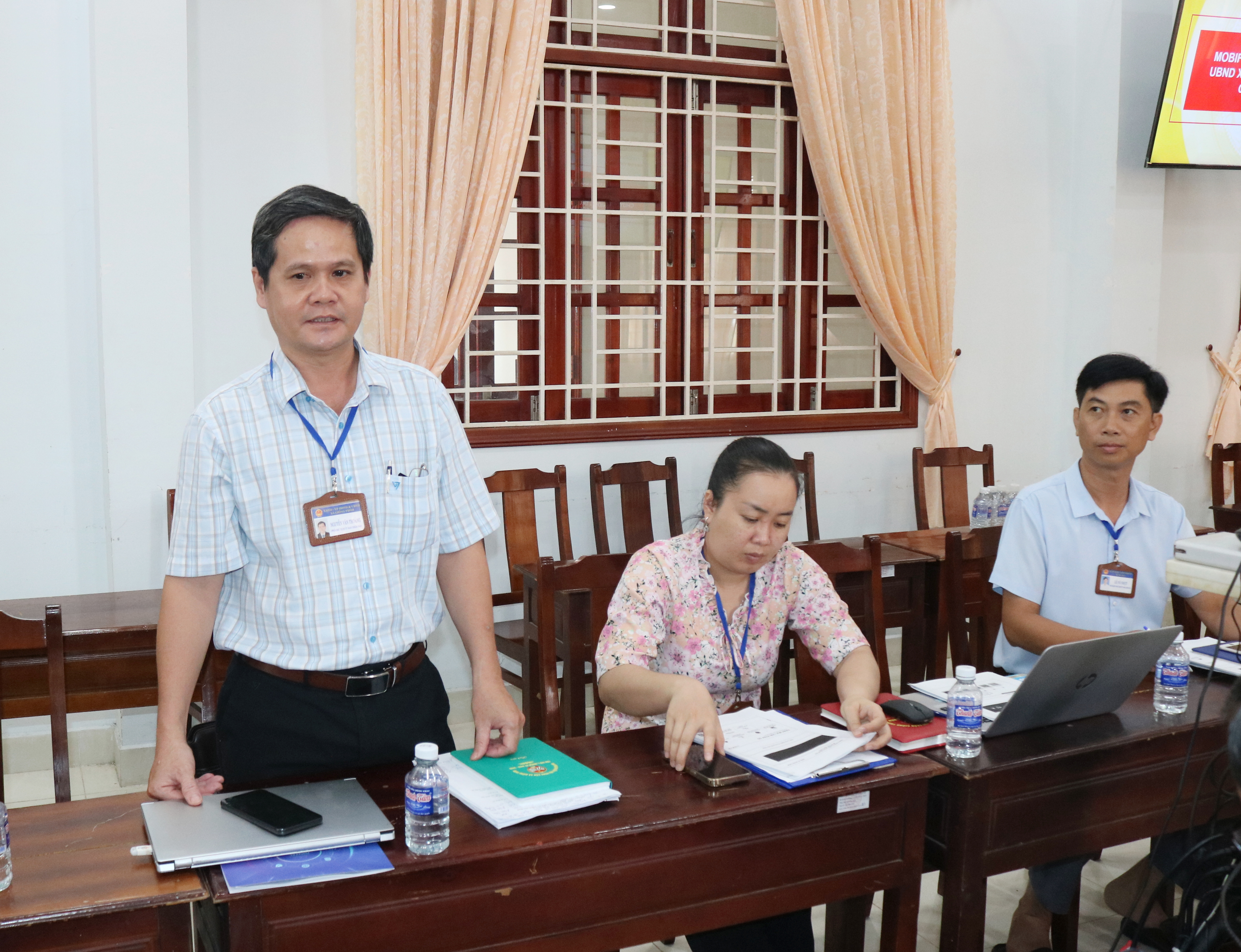 Giồng Trôm Hội nghị giới thiệu sản phẩm chuyển đổi số