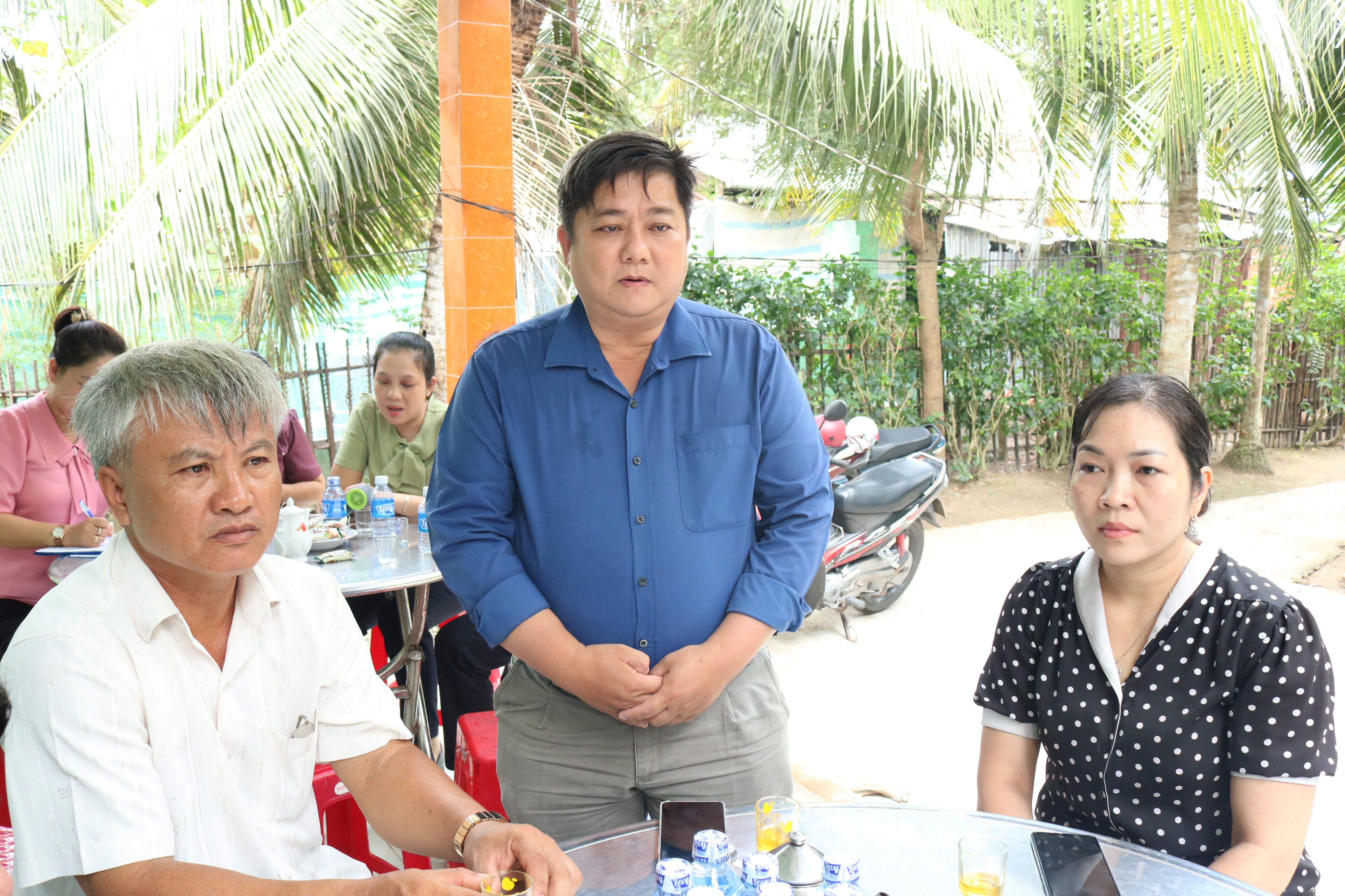 Xã Giồng Trôm: Khởi công xây dựng nhà tình thương cho hộ khó khăn