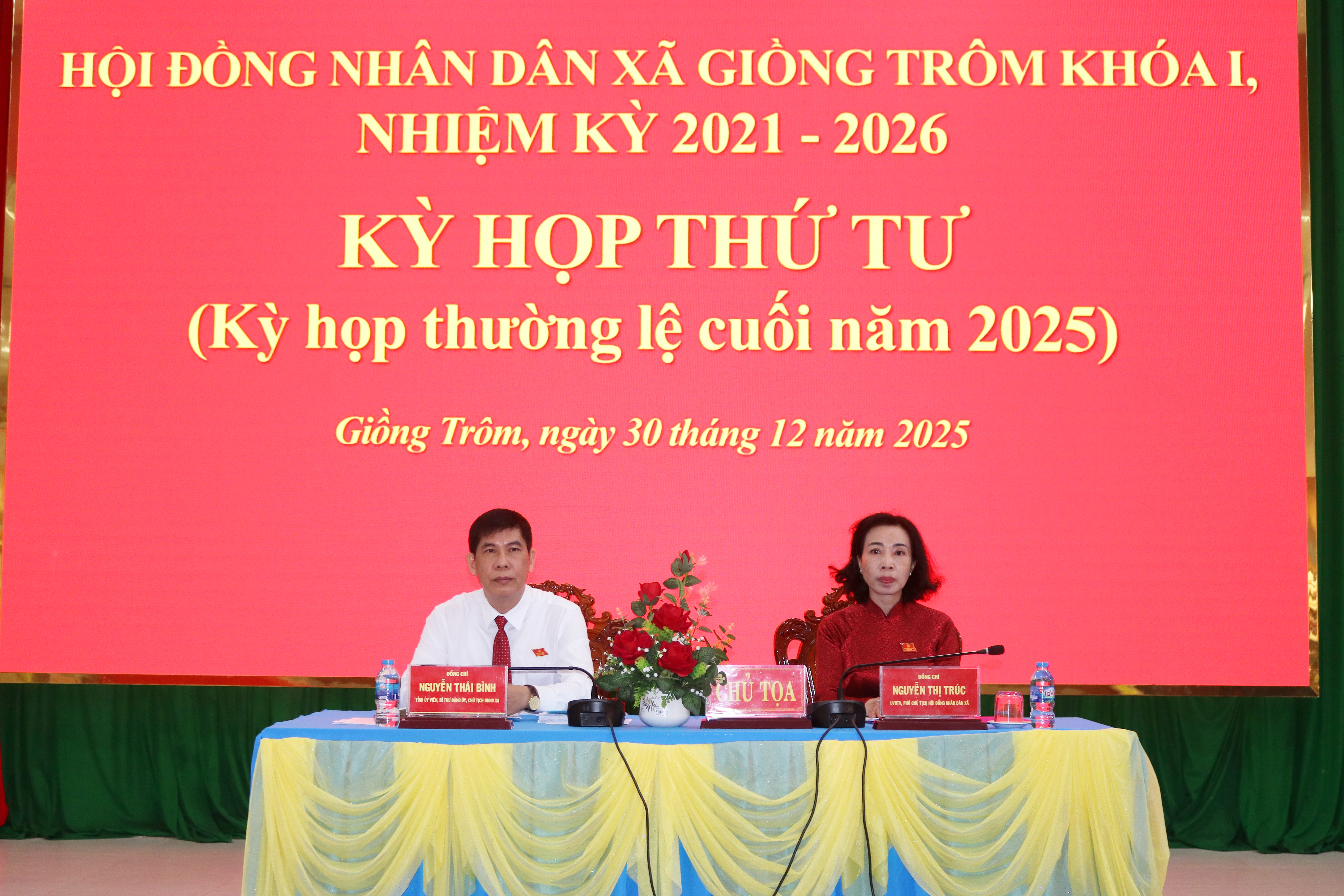 HĐND xã Giồng Trôm, khóa I, nhiệm kỳ 2021-2026 tổ chức Kỳ họp thứ tư thông qua 07 Nghị quyết quan trọng
