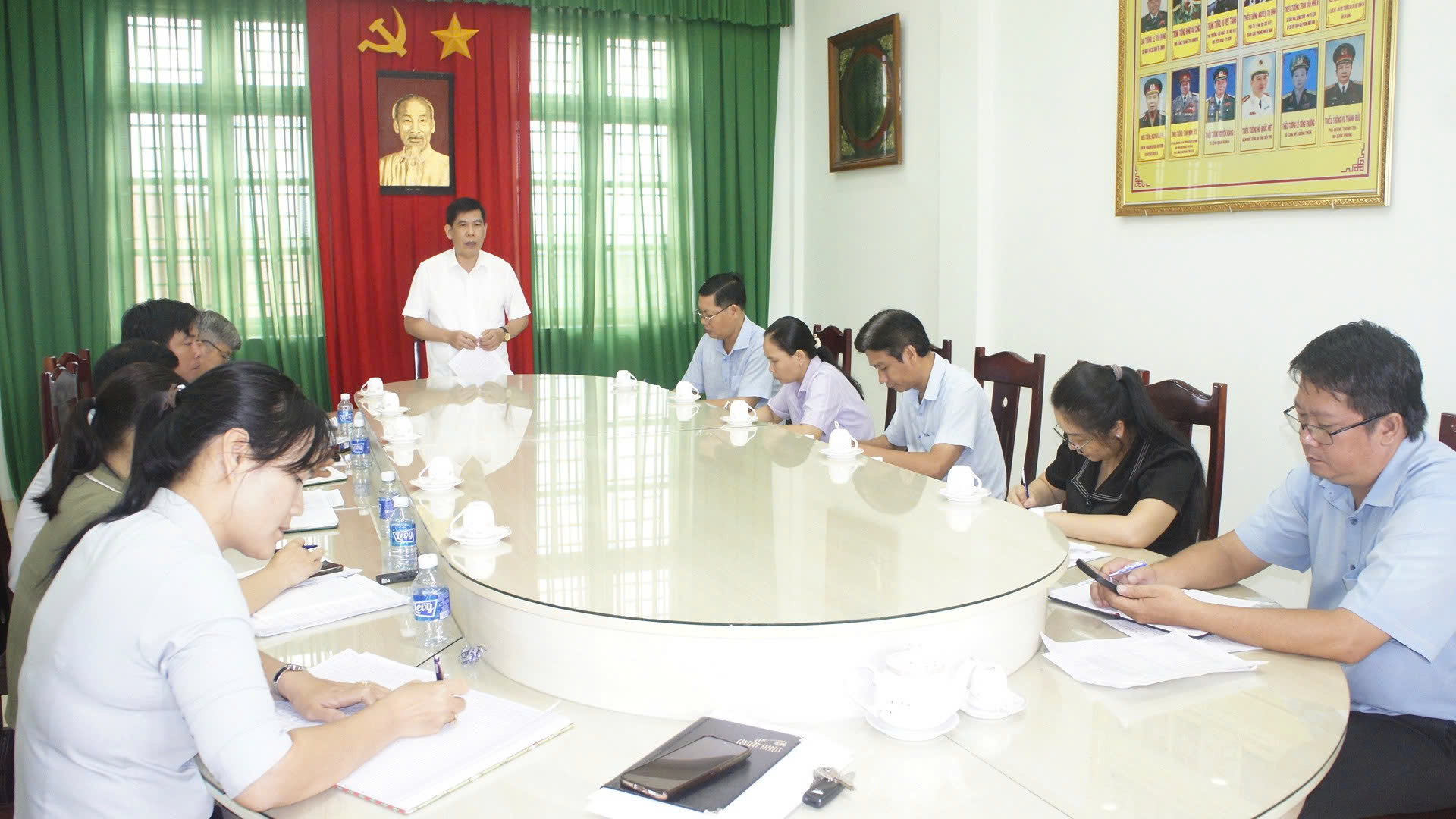 Giồng Trôm bàn giải pháp thúc đẩy tăng trưởng kinh tế hai con số