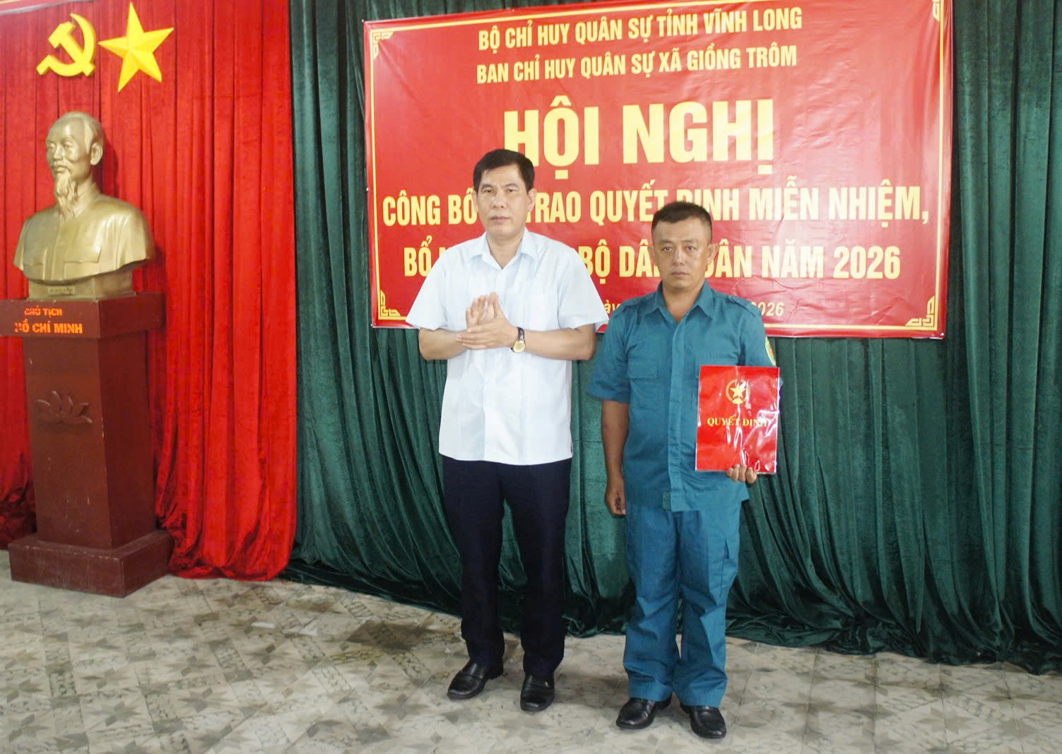 Giồng Trôm kiện toàn lực lượng dân quân sau sắp xếp ấp